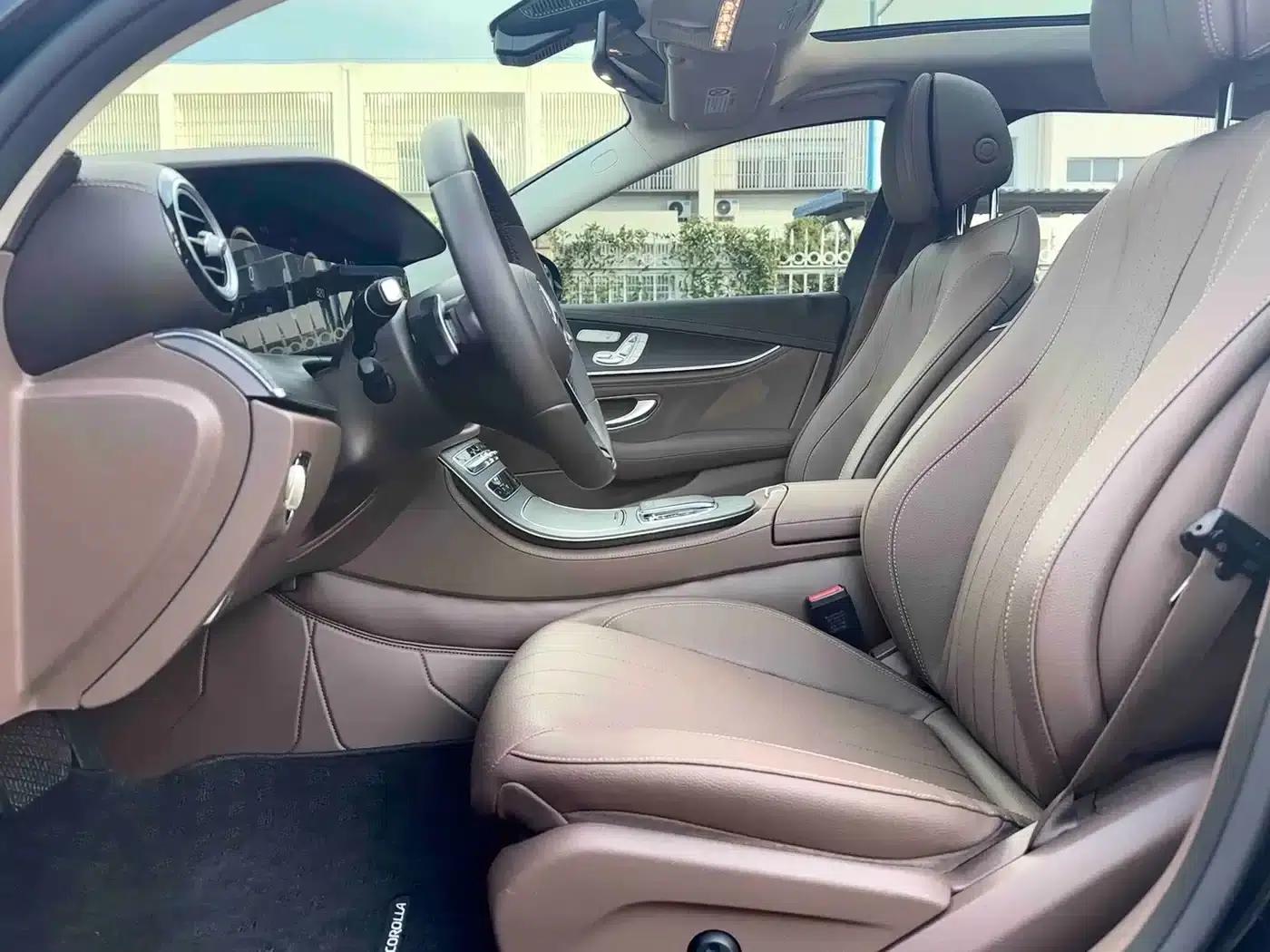 Mercedes-Benz E-Class PHEV 2023 E 350 e L Plug-in Hybrid Sedan — миниатюра 5