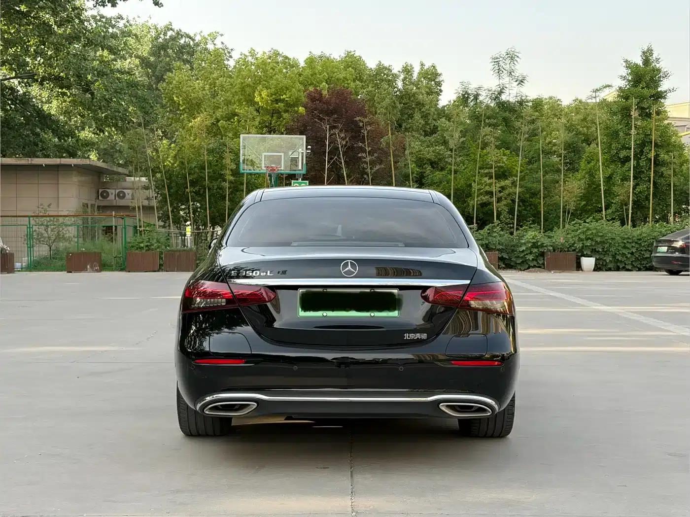 Mercedes-Benz E-Class PHEV 2022 E 350 e L Plug-in Hybrid Sedan — миниатюра 20