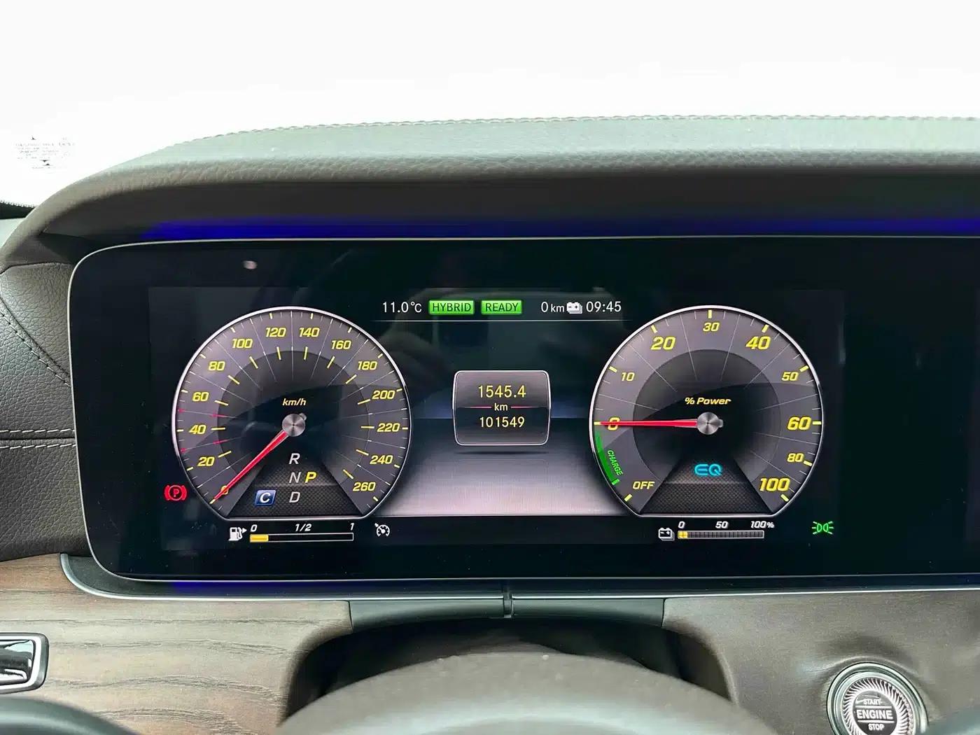 Mercedes-Benz E-Class PHEV 2020 E 300 e L — миниатюра 11