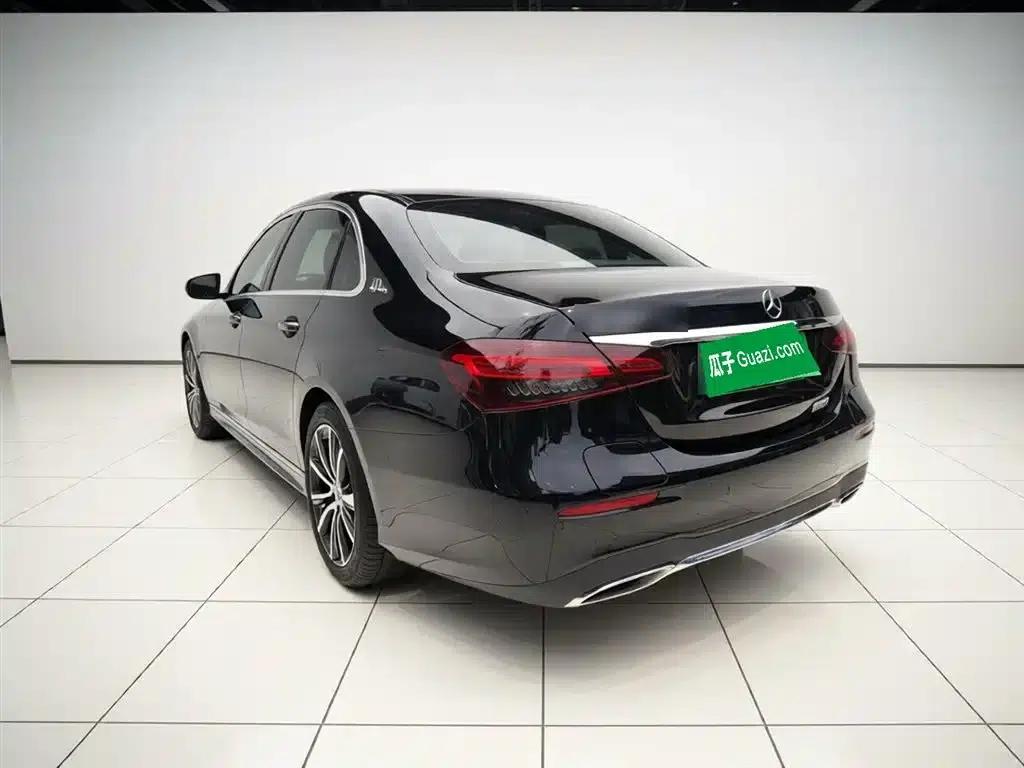 Mercedes-Benz E-Class PHEV 2022 Facelift E 350 e L Plug-in Hybrid Sports Sedan — миниатюра 4