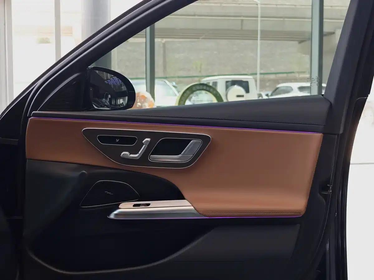 Mercedes-Benz E-Class PHEV 2024 E 350 e L Plug-in Hybrid Sedan — миниатюра 13
