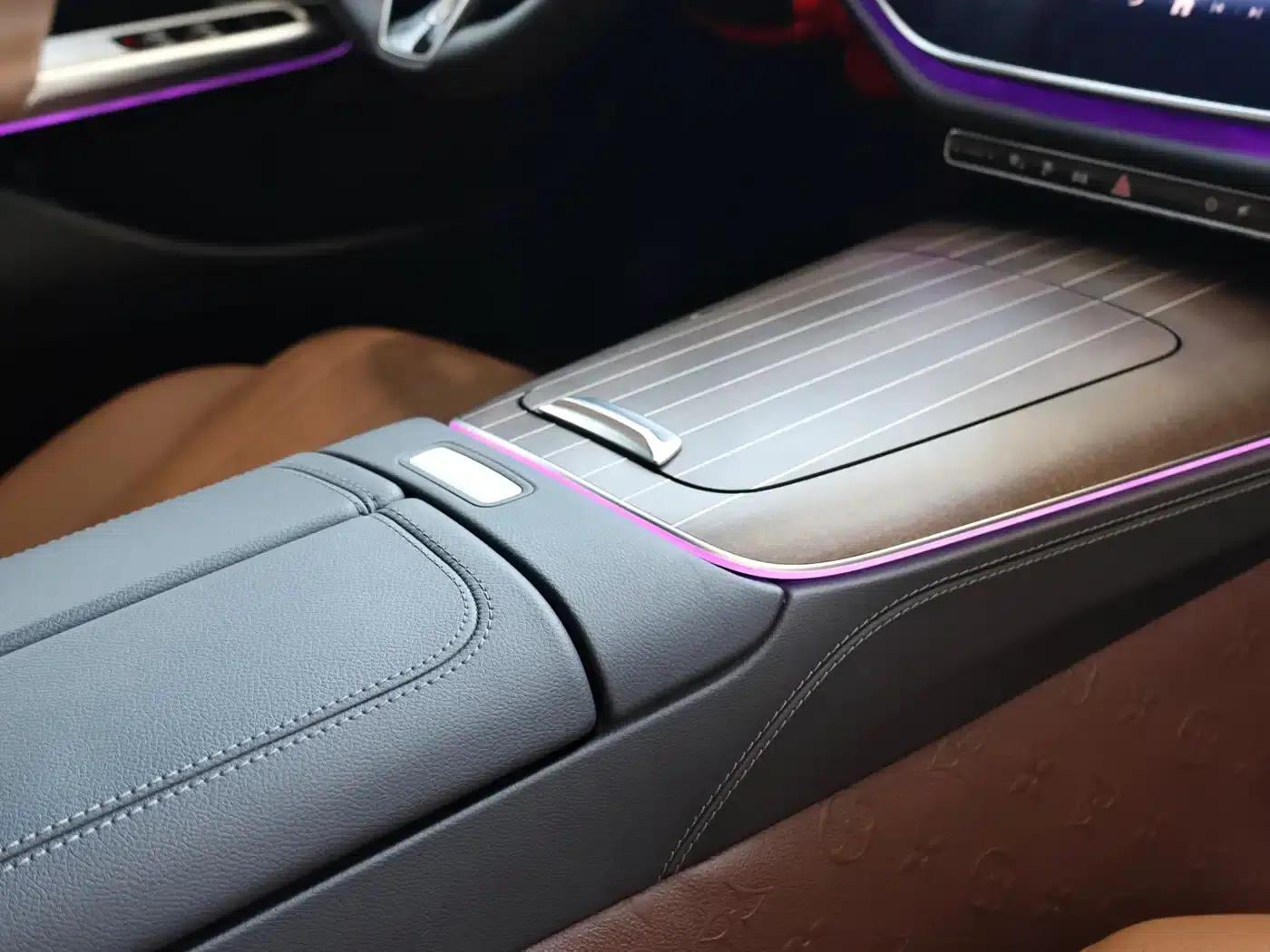 Mercedes-Benz E-Class PHEV 2024 E 350 e L Plug-in Hybrid Sedan — миниатюра 16