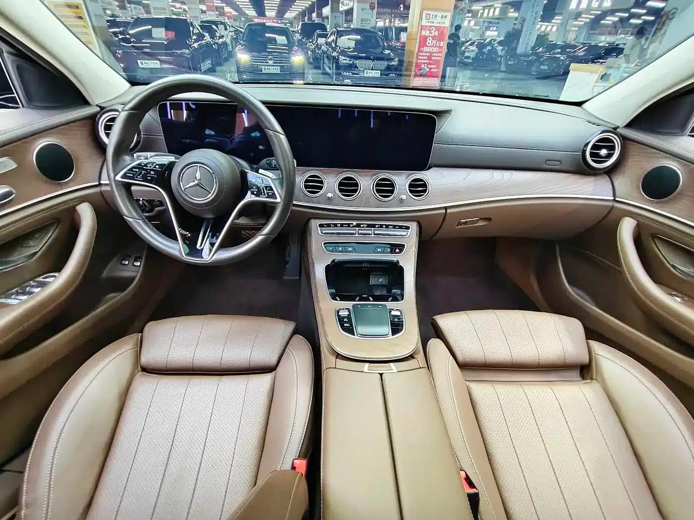 Mercedes-Benz E-Class PHEV 2022 Facelift E 350 e L Plug-in Hybrid Sedan — миниатюра 13