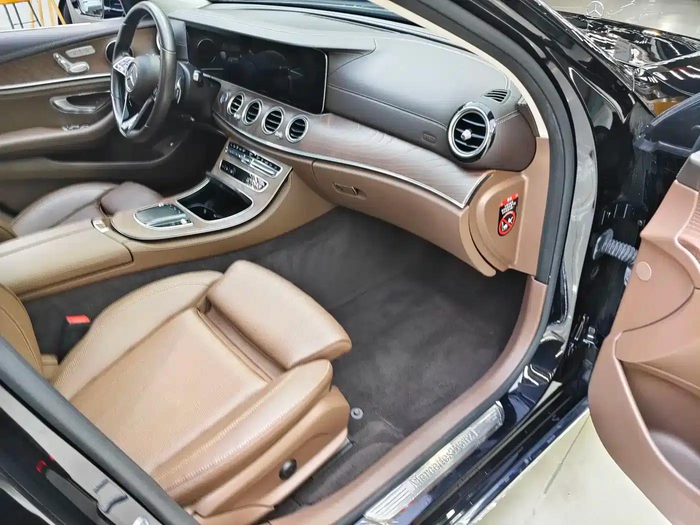 Mercedes-Benz E-Class PHEV 2022 Facelift E 350 e L Plug-in Hybrid Sedan — миниатюра 18