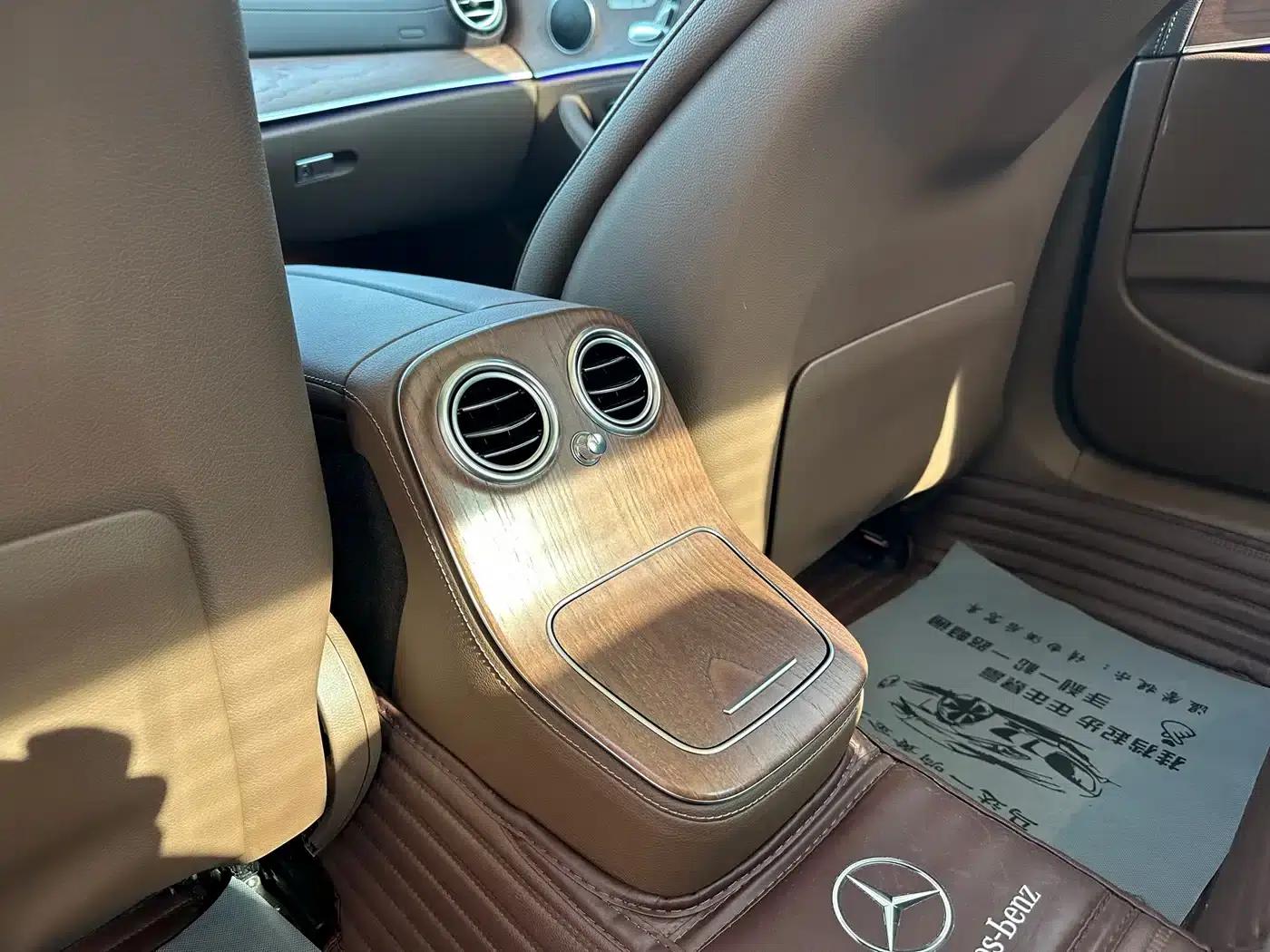 Mercedes-Benz E-Class PHEV 2022 Facelift E 350 e L Plug-in Hybrid Sedan — миниатюра 14
