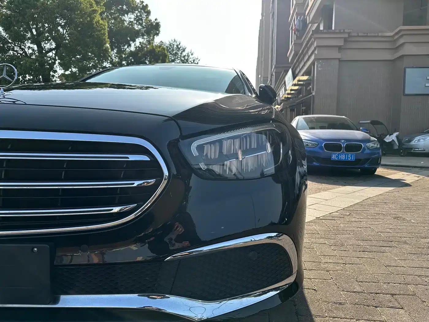 Mercedes-Benz E-Class PHEV 2022 Facelift E 350 e L Plug-in Hybrid Sedan — миниатюра 26