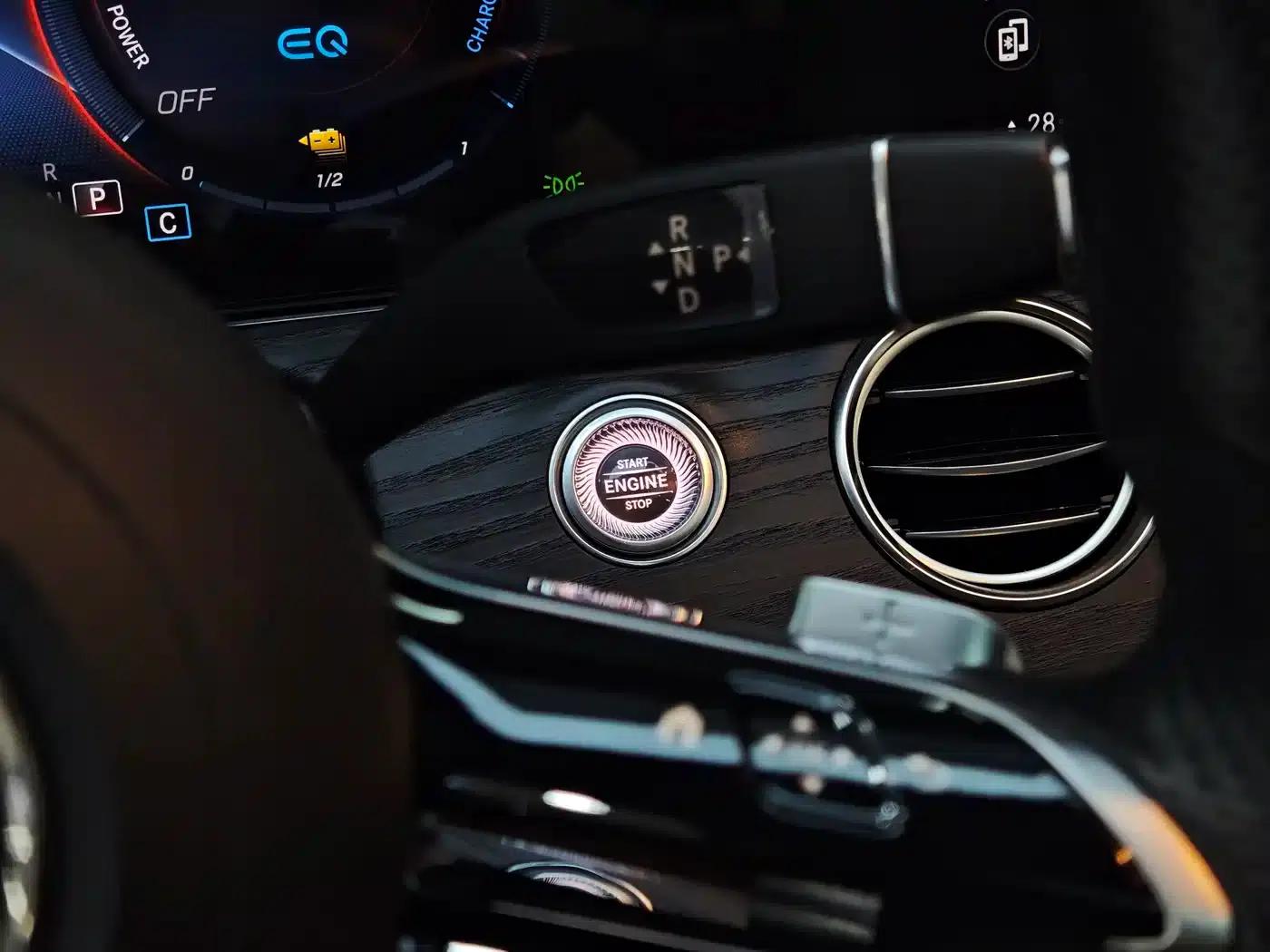 Mercedes-Benz E-Class PHEV 2022 Facelift E 350 e L Plug-in Hybrid Sports Sedan — миниатюра 11