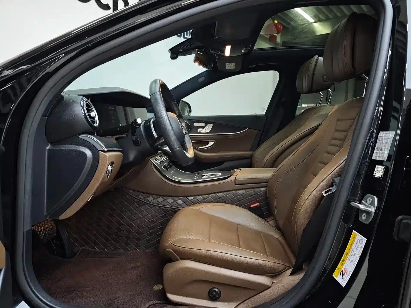 Mercedes-Benz E-Class PHEV 2022 Facelift E 350 e L Plug-in Hybrid Sports Sedan — миниатюра 8