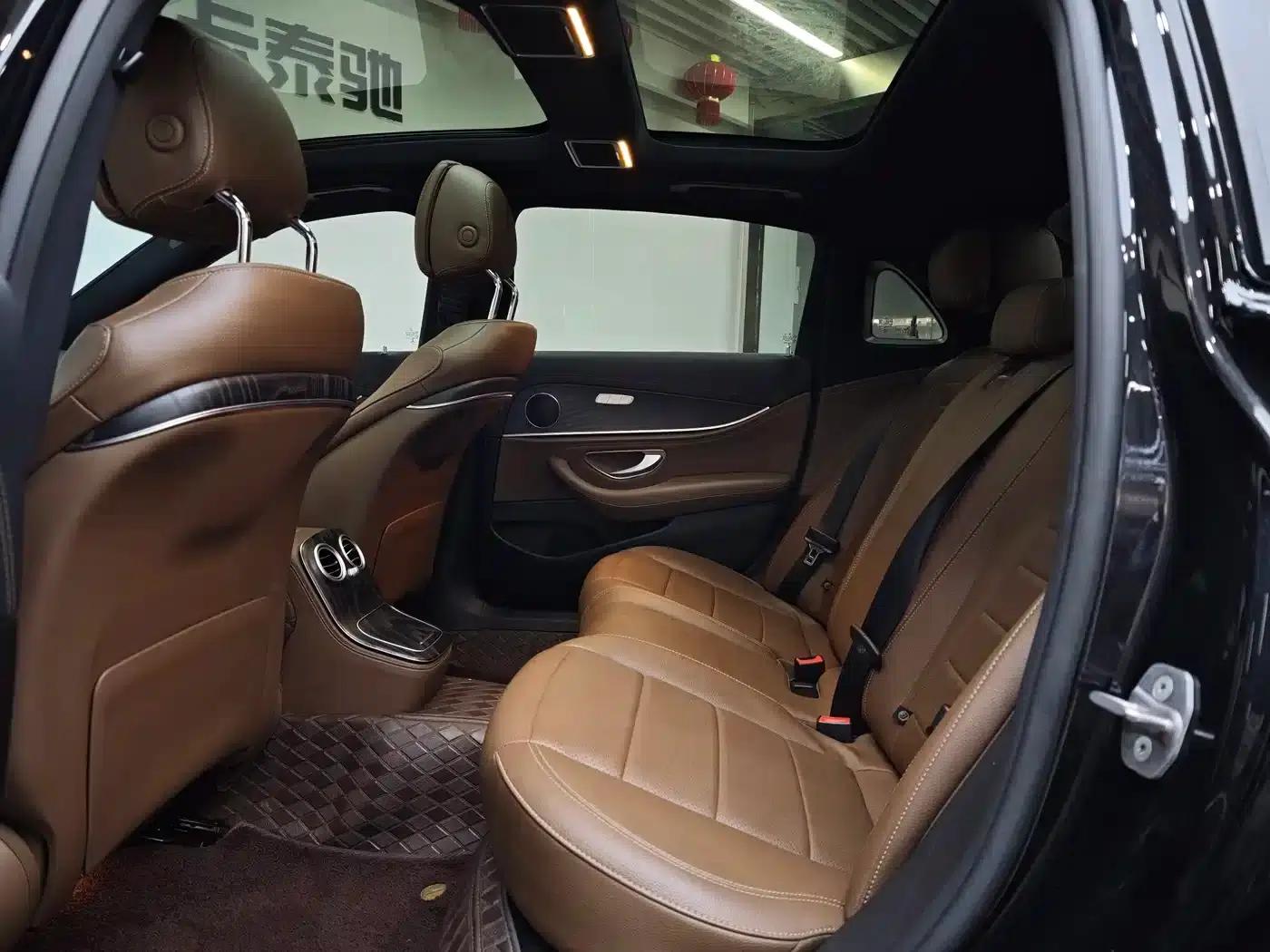 Mercedes-Benz E-Class PHEV 2022 Facelift E 350 e L Plug-in Hybrid Sports Sedan — миниатюра 9