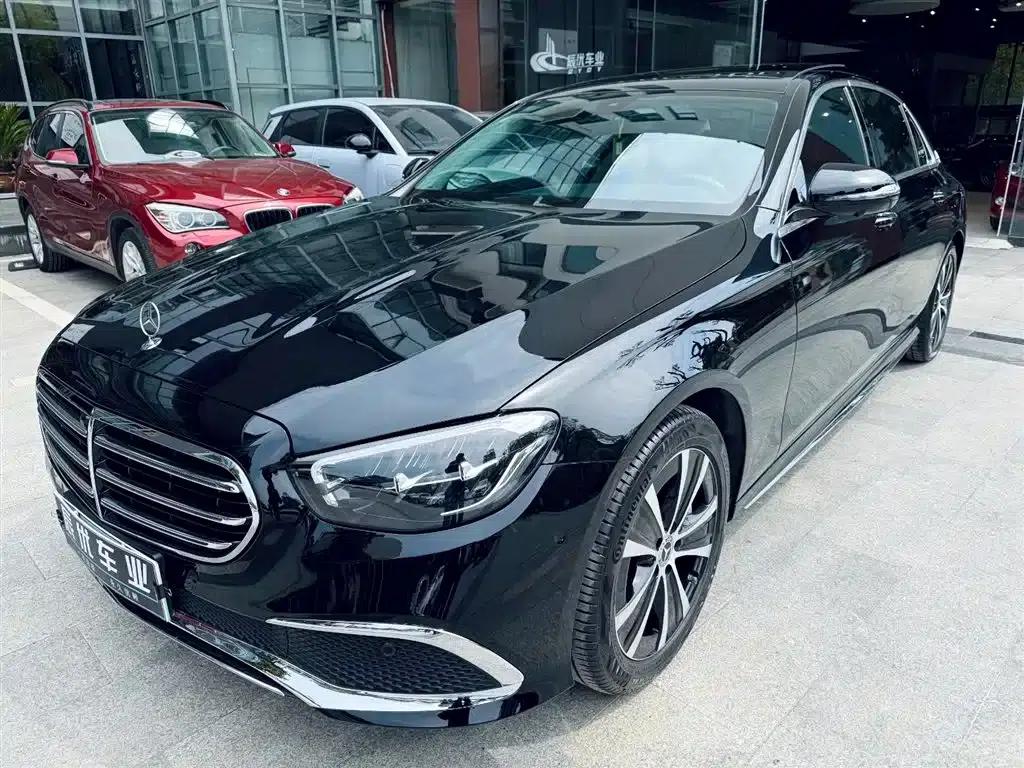 Mercedes-Benz E-Class PHEV 2022 Facelift E 350 e L Plug-in Hybrid Sedan — миниатюра 1