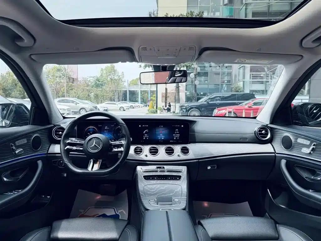 Mercedes-Benz E-Class PHEV 2022 Facelift E 350 e L Plug-in Hybrid Sedan — миниатюра 16