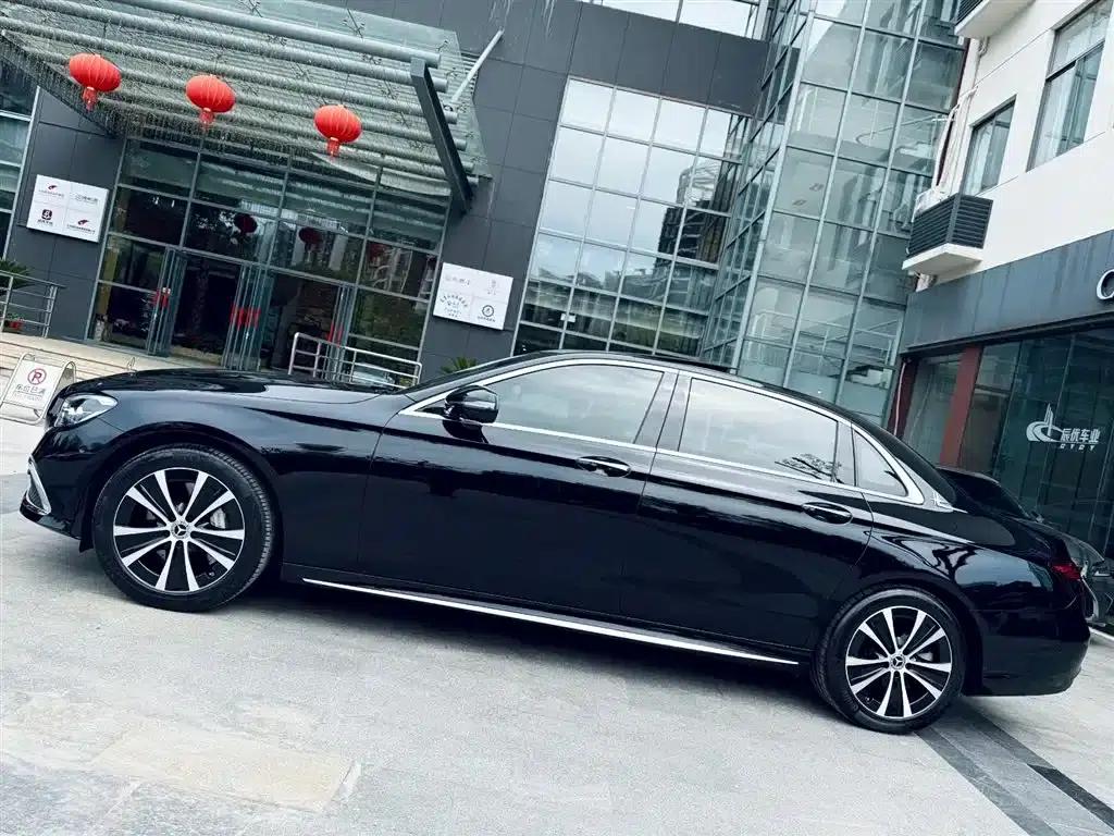Mercedes-Benz E-Class PHEV 2022 Facelift E 350 e L Plug-in Hybrid Sedan — миниатюра 5