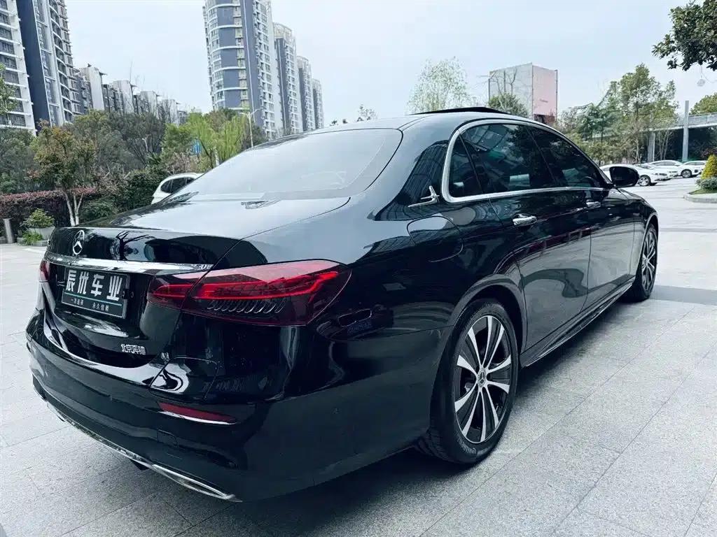 Mercedes-Benz E-Class PHEV 2022 Facelift E 350 e L Plug-in Hybrid Sedan — миниатюра 6