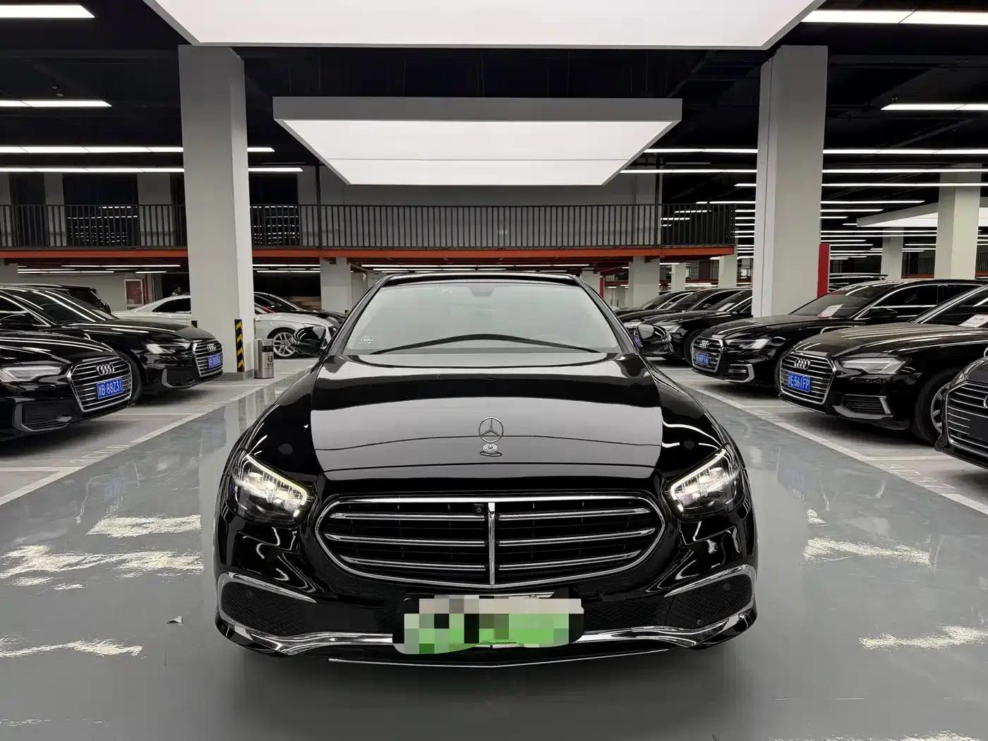 Mercedes-Benz E-Class PHEV 2022 Facelift E 350 e L Plug-in Hybrid Sports Sedan — миниатюра 2