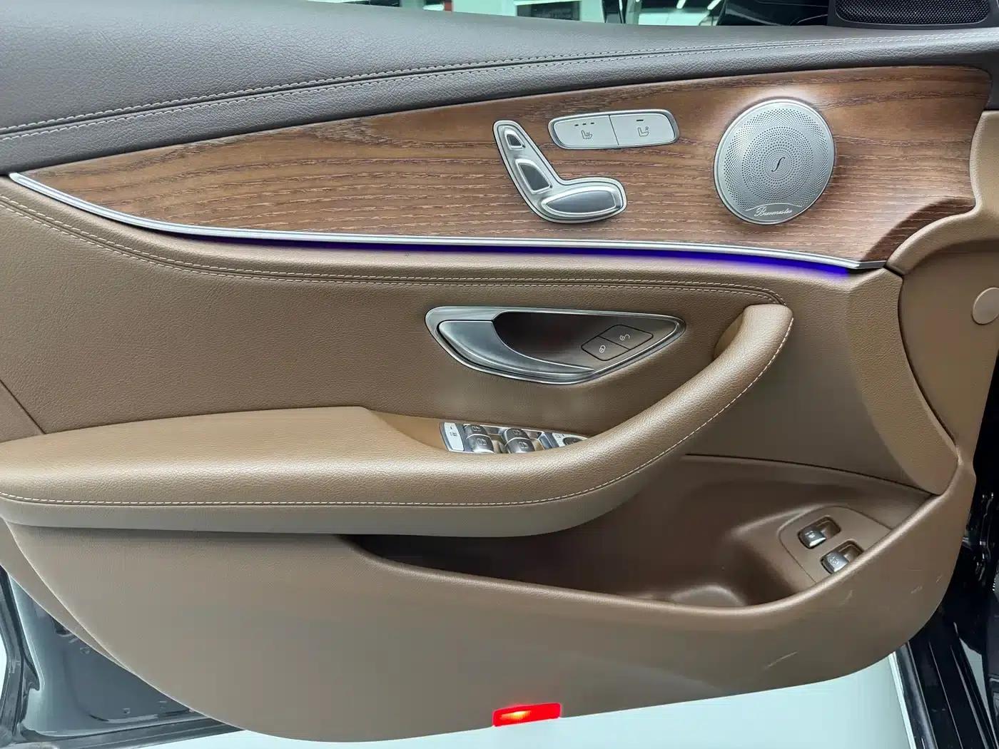 Mercedes-Benz E-Class PHEV 2022 Facelift E 350 e L Plug-in Hybrid Sports Sedan — миниатюра 12