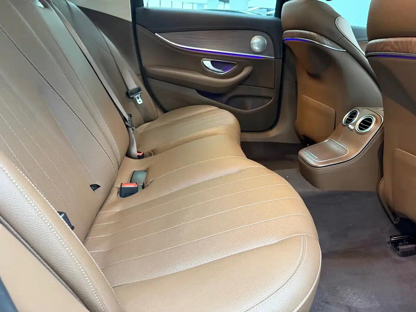 Mercedes-Benz E-Class PHEV 2022 Facelift E 350 e L Plug-in Hybrid Sports Sedan — миниатюра 8