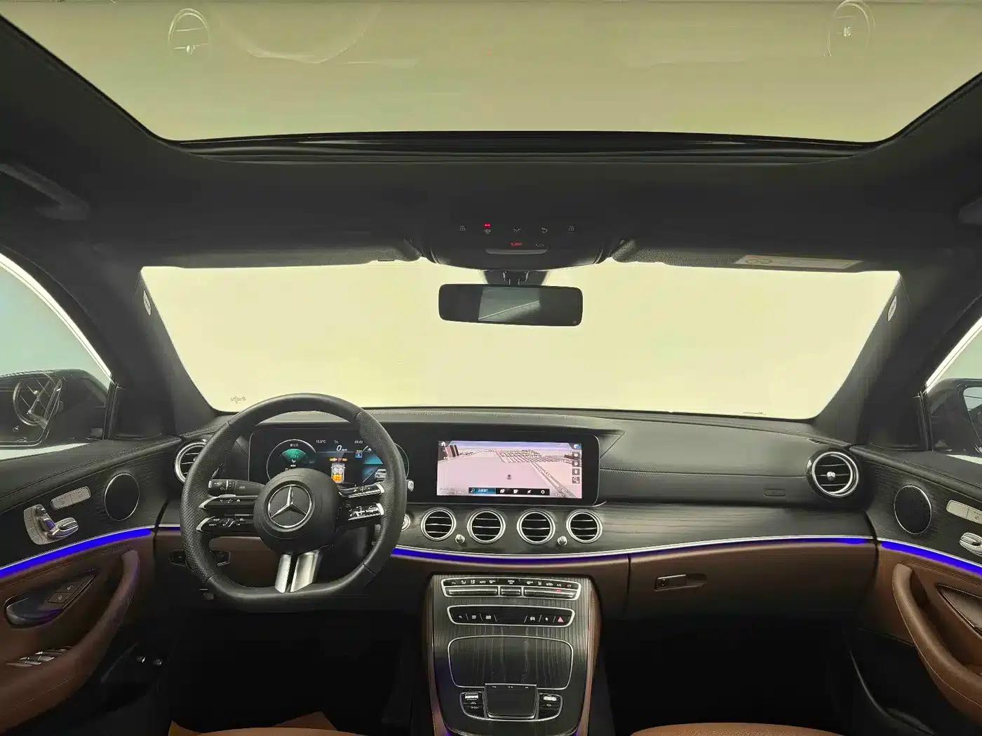 Mercedes-Benz E-Class PHEV 2023 E 350 e L Plug-in Hybrid Sports Sedan — миниатюра 22