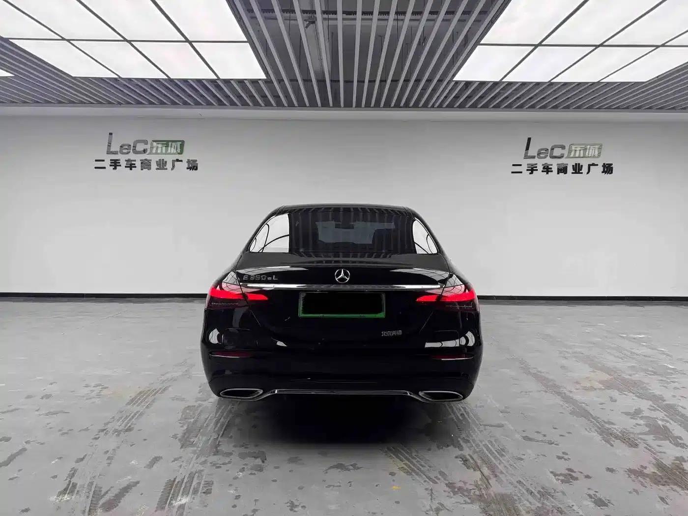 Mercedes-Benz E-Class PHEV 2023 E 350 e L Plug-in Hybrid Sports Sedan — миниатюра 5