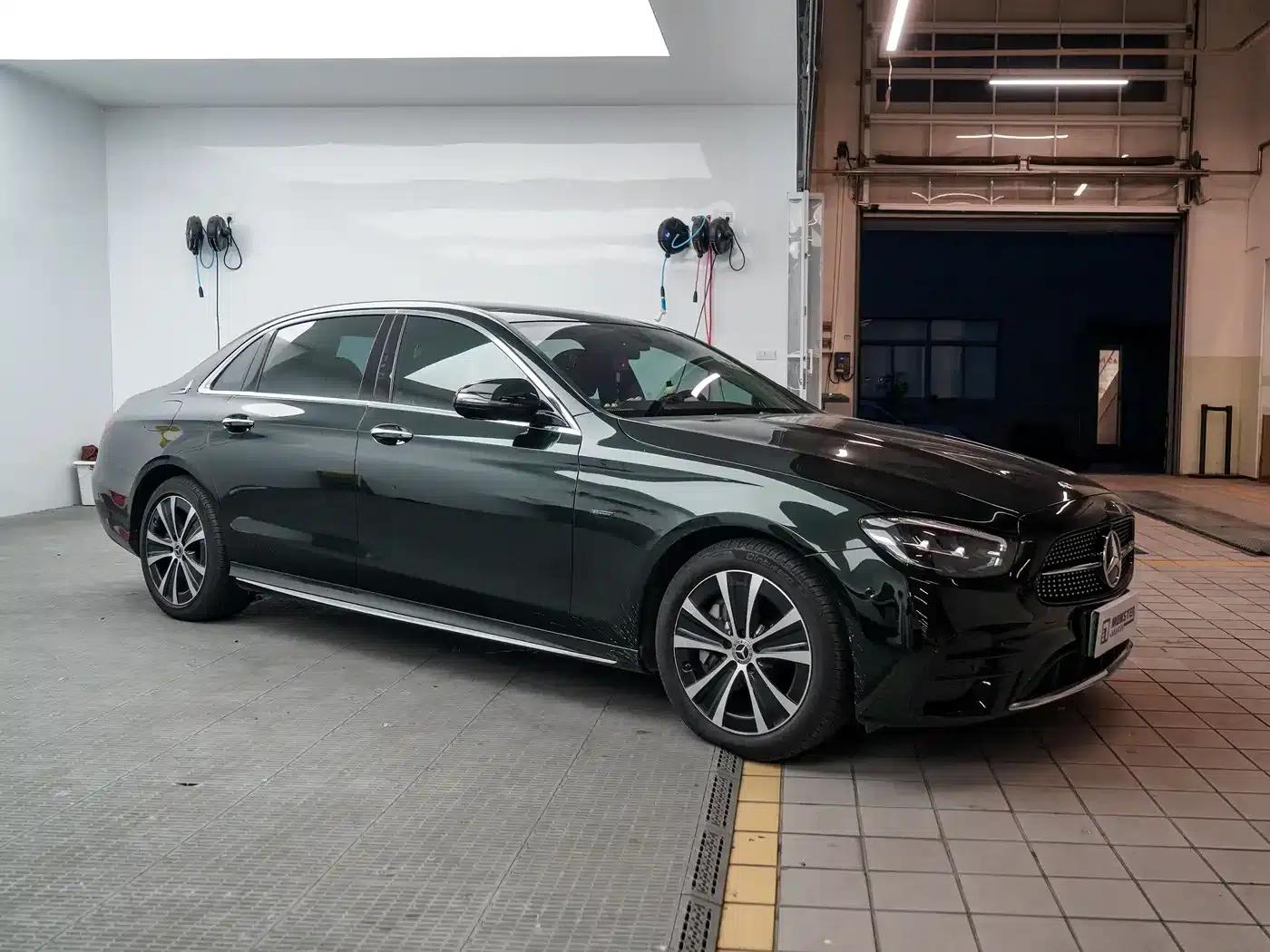 Mercedes-Benz E-Class PHEV 2021 E 350 e L Plug-in Hybrid Sedan — миниатюра 1