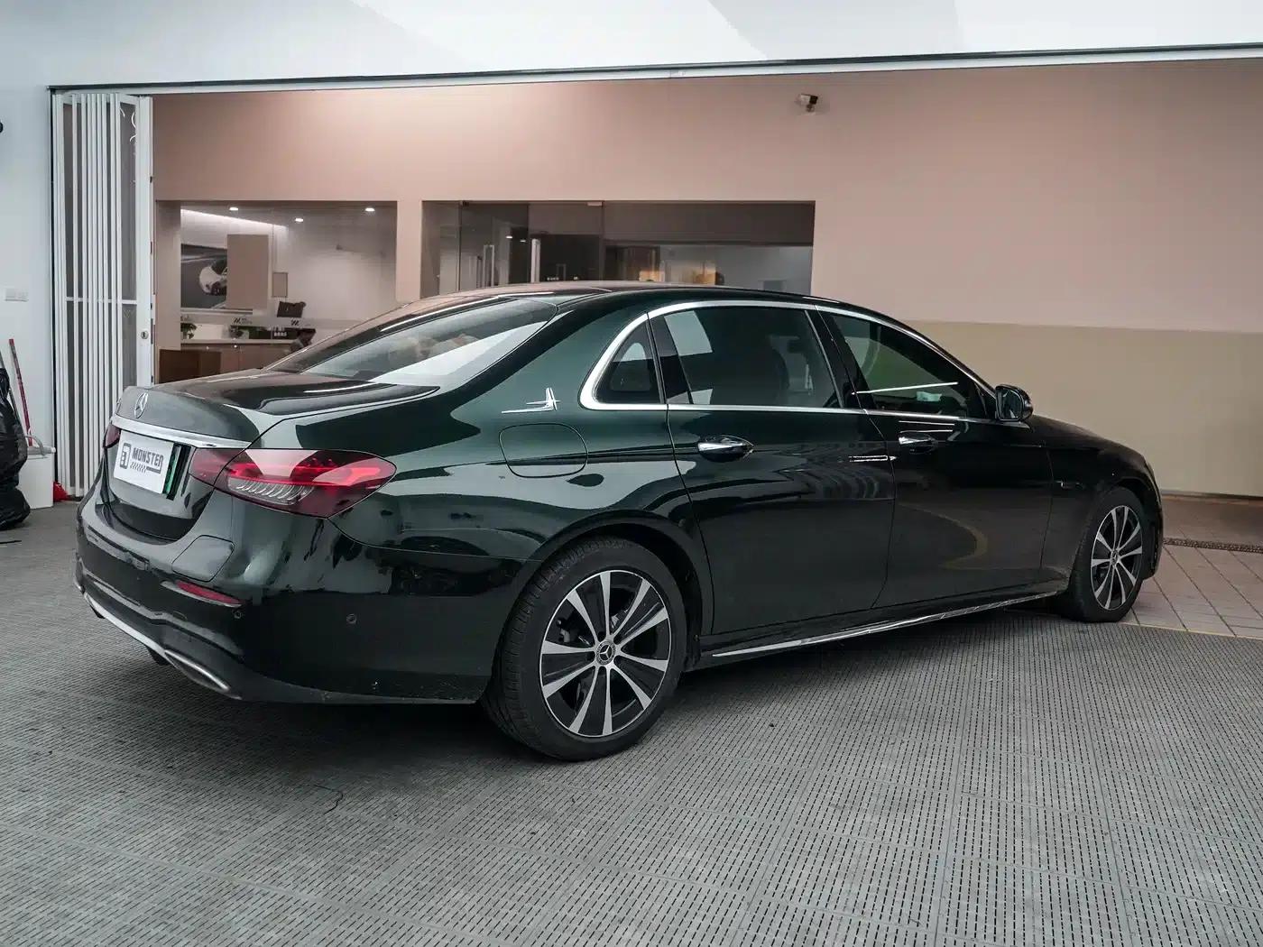Mercedes-Benz E-Class PHEV 2021 E 350 e L Plug-in Hybrid Sedan — миниатюра 6