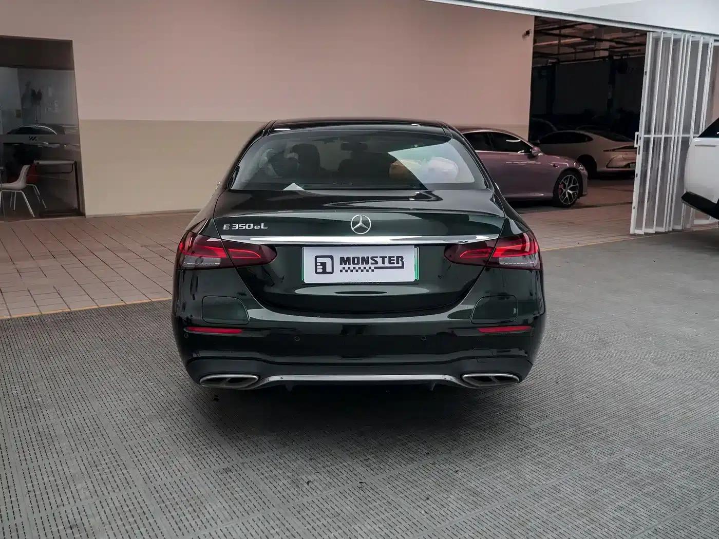 Mercedes-Benz E-Class PHEV 2021 E 350 e L Plug-in Hybrid Sedan — миниатюра 7