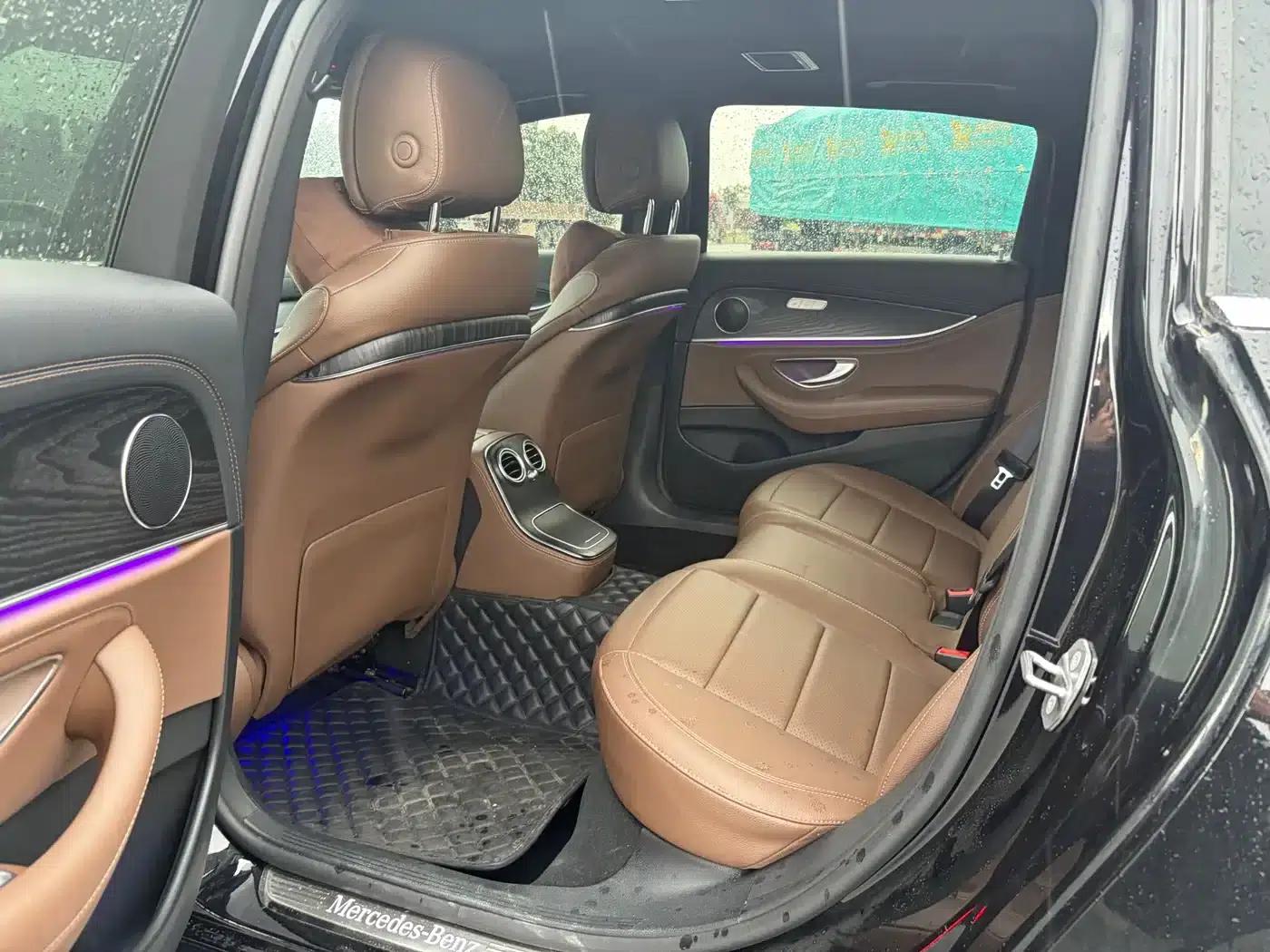 Mercedes-Benz E-Class PHEV 2022 Facelift E 350 e L Plug-in Hybrid Sports Sedan — миниатюра 5