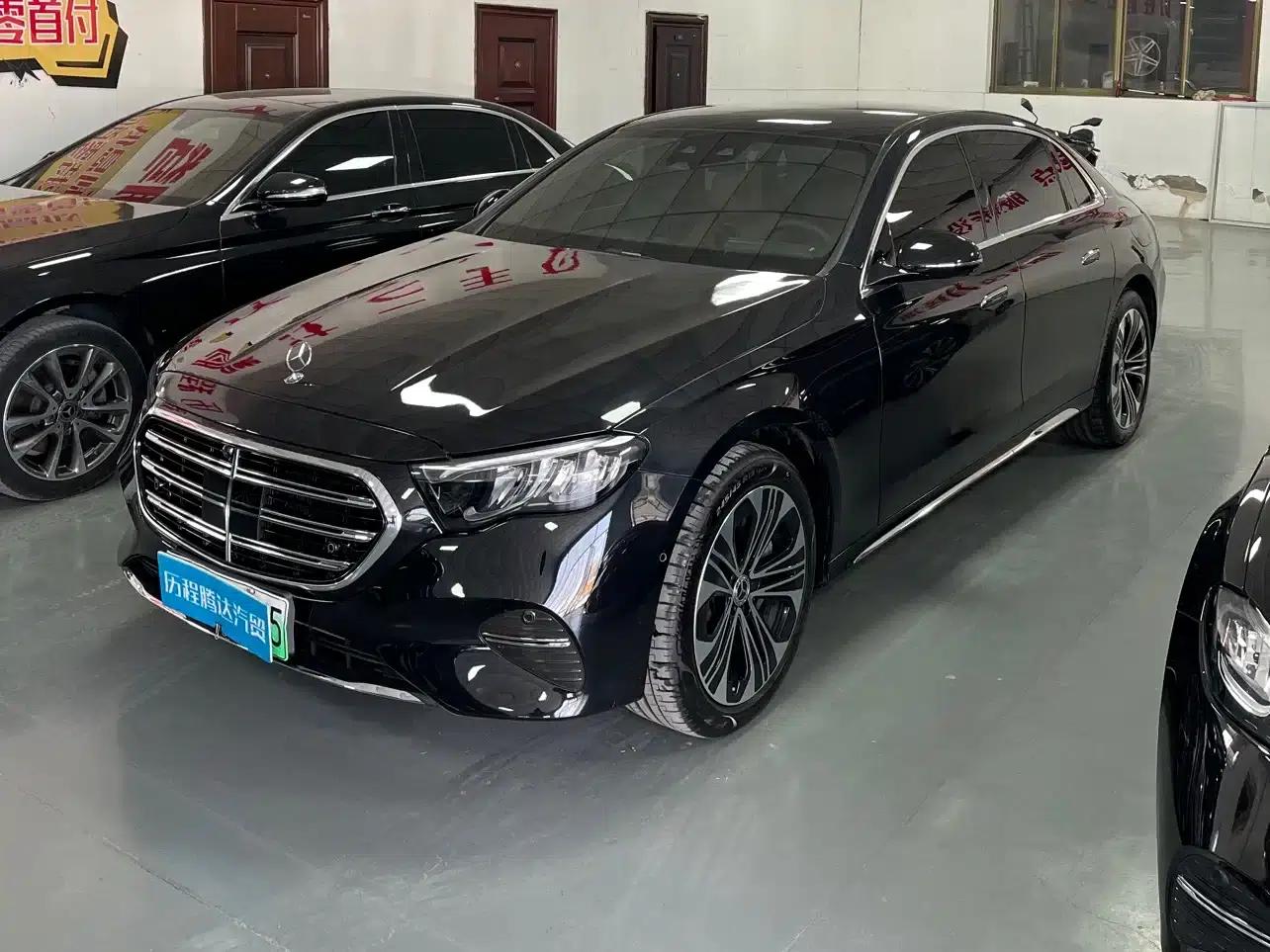 Mercedes-Benz E-Class PHEV 2024 E 350 e L Plug-in Hybrid Sedan — миниатюра 1