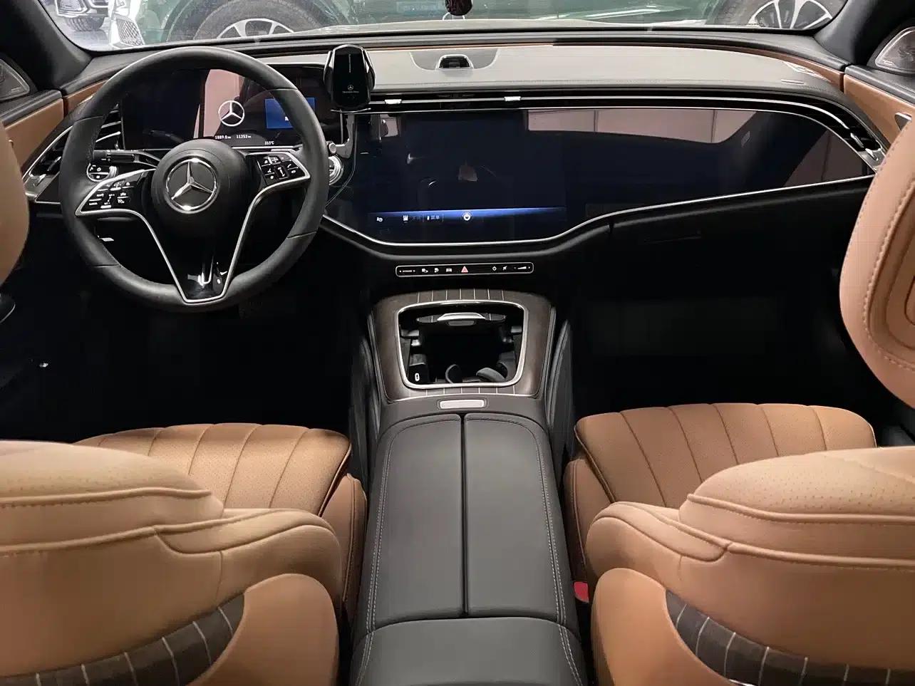 Mercedes-Benz E-Class PHEV 2024 E 350 e L Plug-in Hybrid Sedan — миниатюра 14