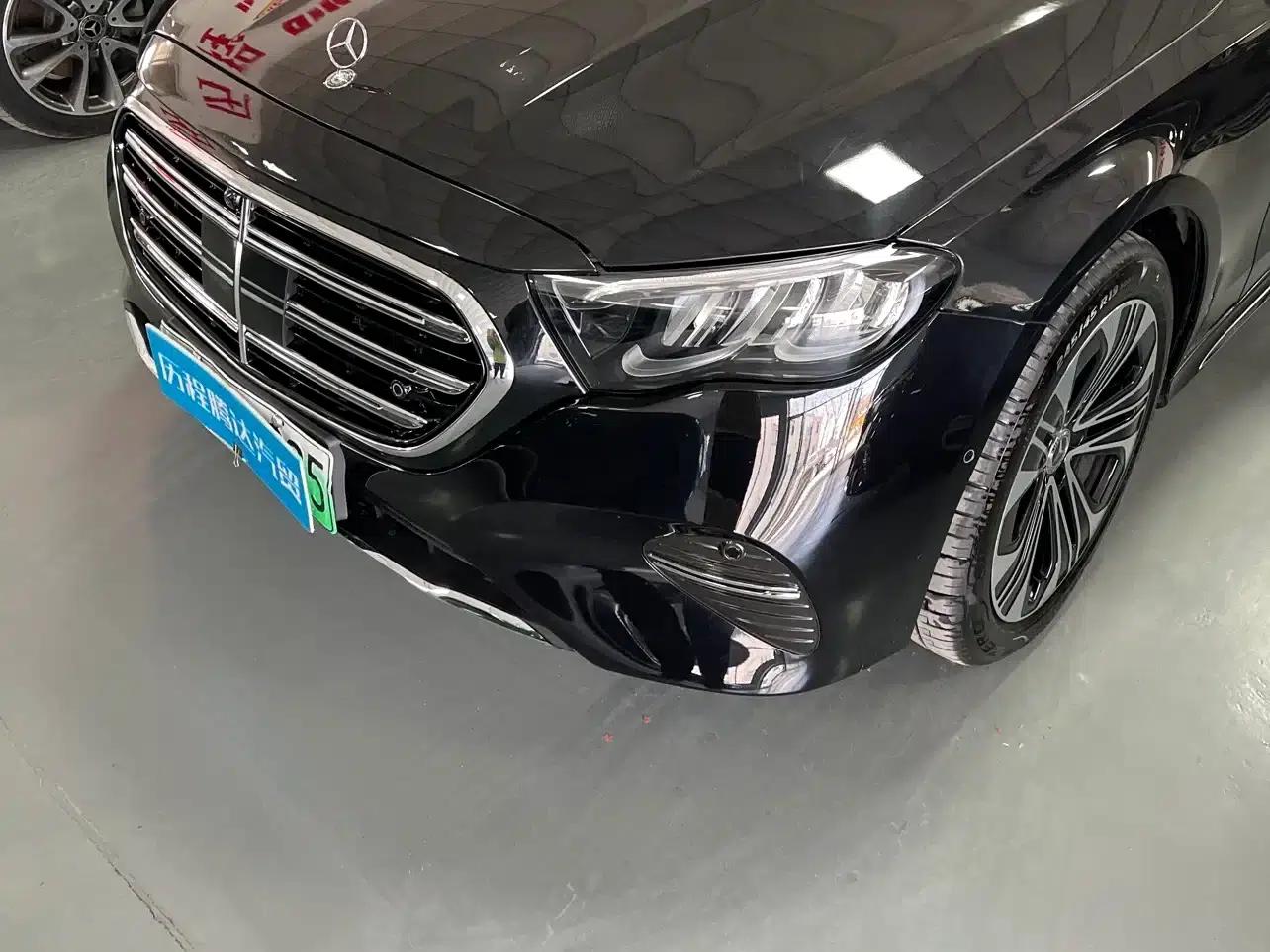 Mercedes-Benz E-Class PHEV 2024 E 350 e L Plug-in Hybrid Sedan — миниатюра 3