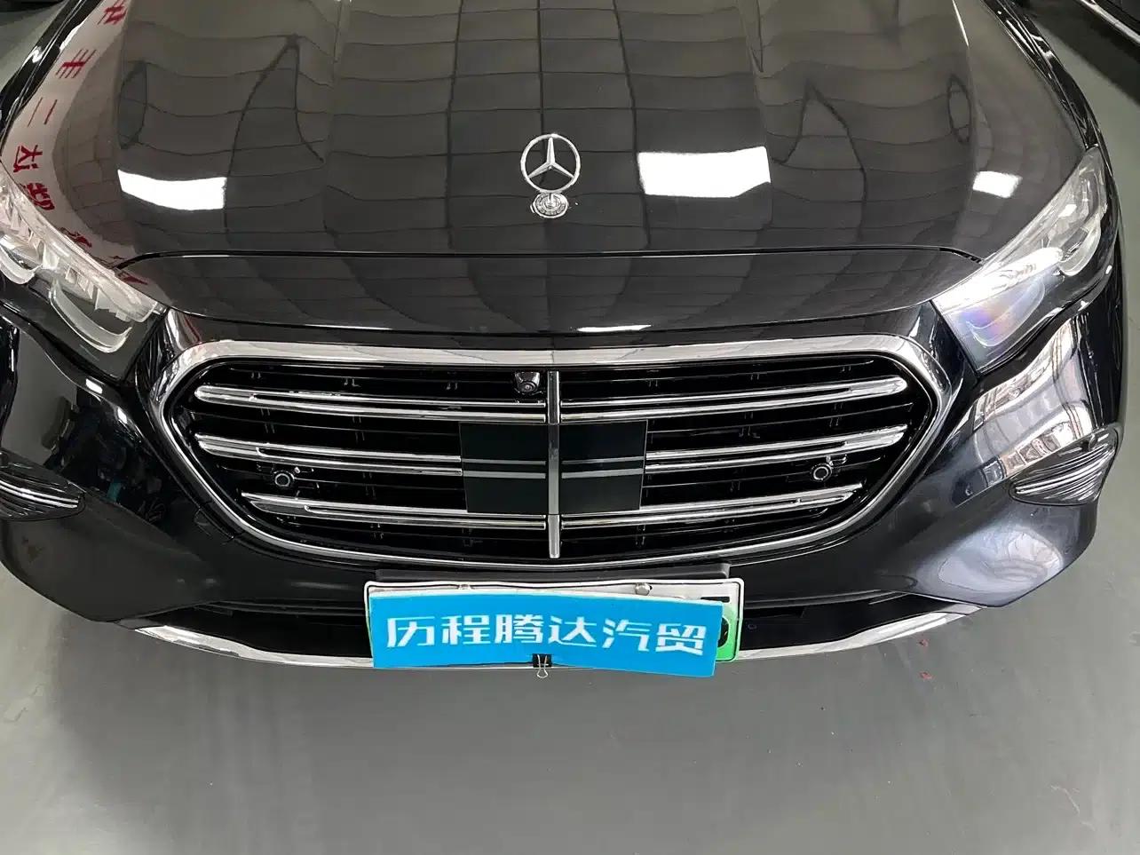 Mercedes-Benz E-Class PHEV 2024 E 350 e L Plug-in Hybrid Sedan — миниатюра 4