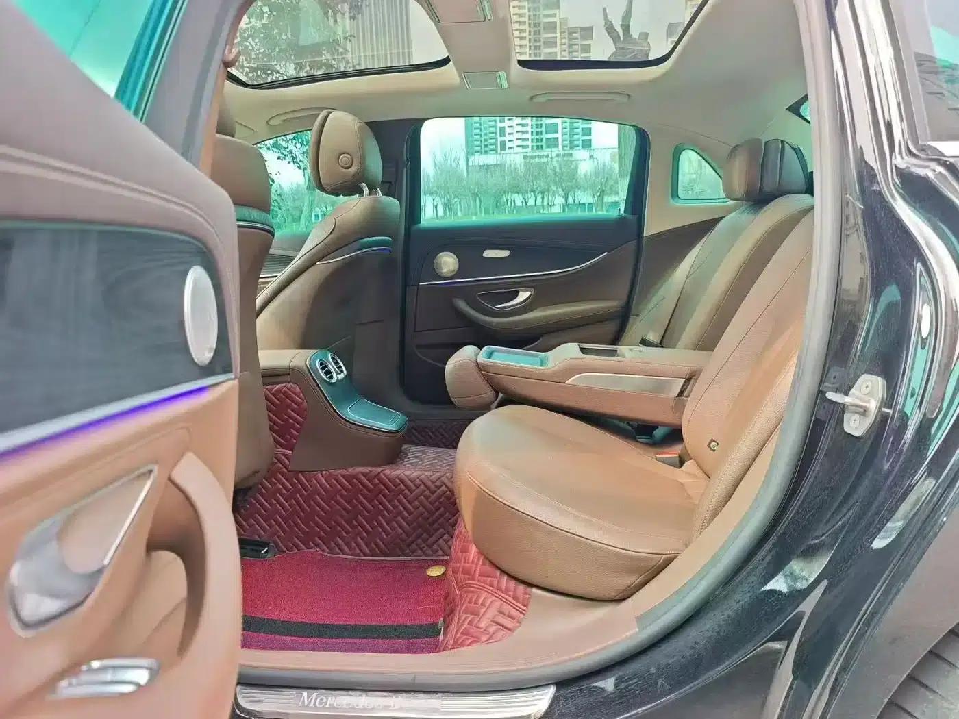 Mercedes-Benz E-Class PHEV 2022 E 350 e L Plug-in Hybrid Sedan — миниатюра 5