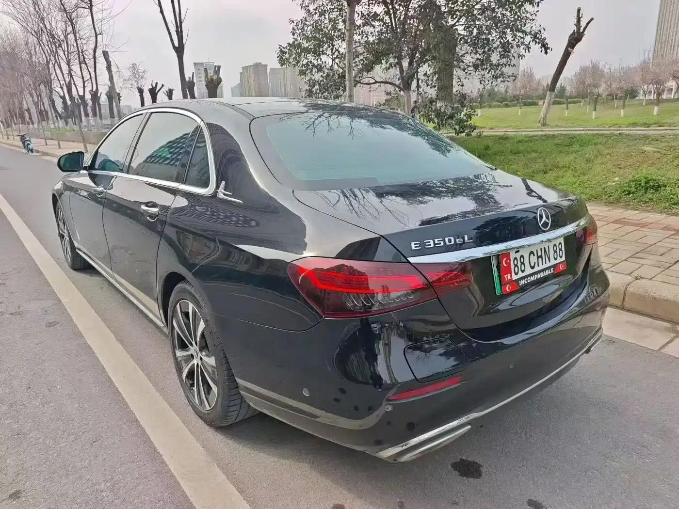 Mercedes-Benz E-Class PHEV 2022 E 350 e L Plug-in Hybrid Sedan — миниатюра 6