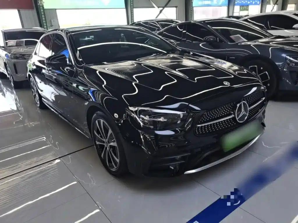 Mercedes-Benz E-Class PHEV 2022 Facelift E 350 e L Plug-in Hybrid Sports Sedan — миниатюра 4