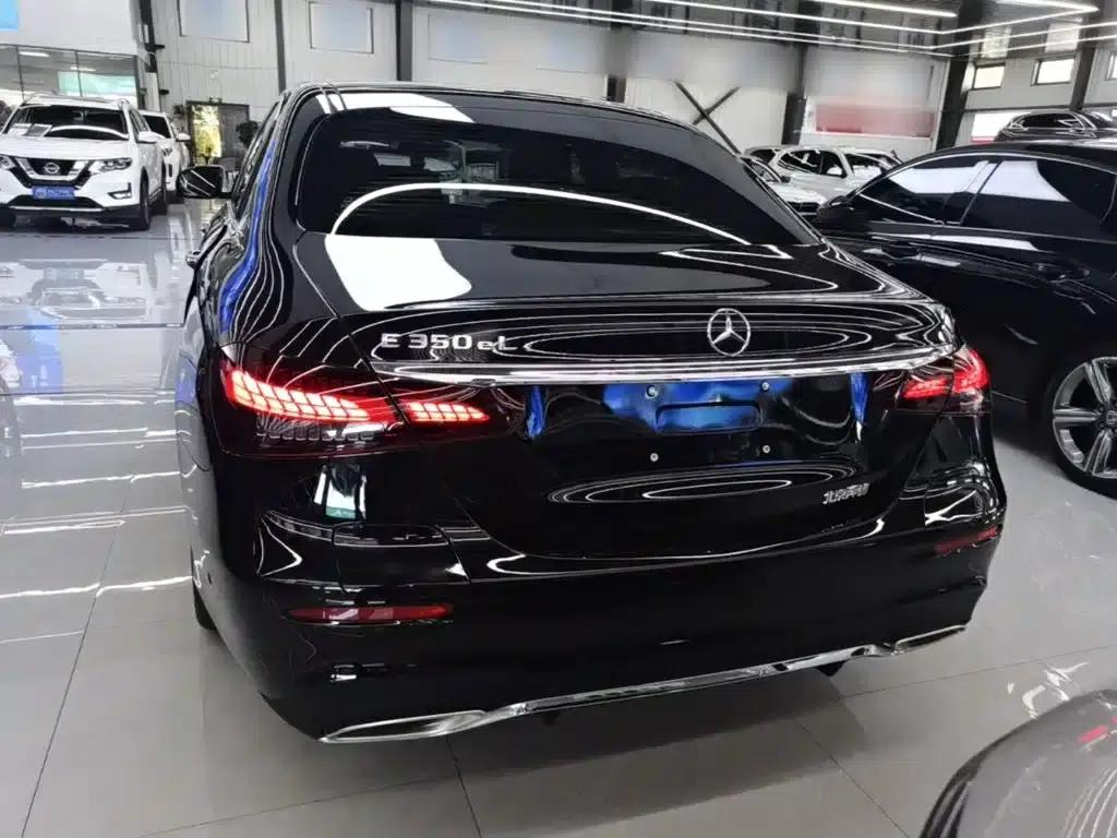 Mercedes-Benz E-Class PHEV 2022 Facelift E 350 e L Plug-in Hybrid Sports Sedan — миниатюра 6