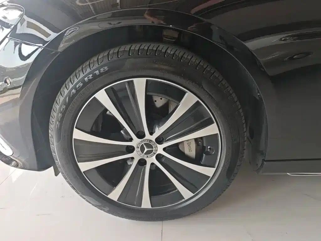 Mercedes-Benz E-Class PHEV 2022 Facelift E 350 e L Plug-in Hybrid Sports Sedan — миниатюра 23