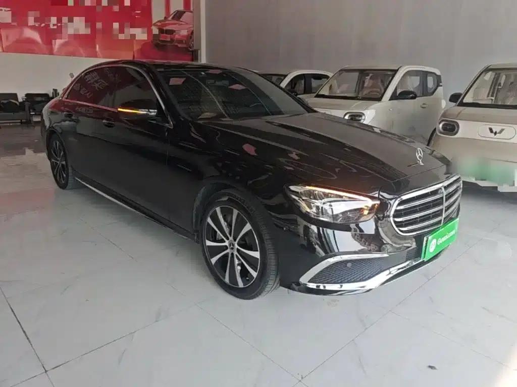 Mercedes-Benz E-Class PHEV 2022 Facelift E 350 e L Plug-in Hybrid Sports Sedan — миниатюра 4