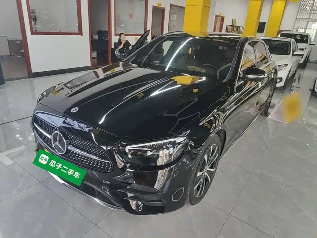 Mercedes-Benz E-Class PHEV 2023 E 350 e L Plug-in Hybrid Sports Sedan — миниатюра 2