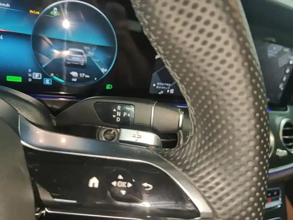 Mercedes-Benz E-Class PHEV 2023 E 350 e L Plug-in Hybrid Sports Sedan — миниатюра 14