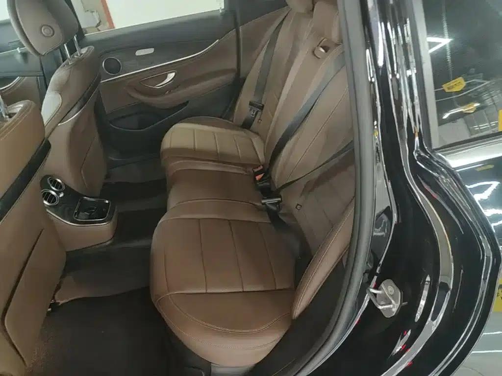 Mercedes-Benz E-Class PHEV 2023 E 350 e L Plug-in Hybrid Sports Sedan — миниатюра 17