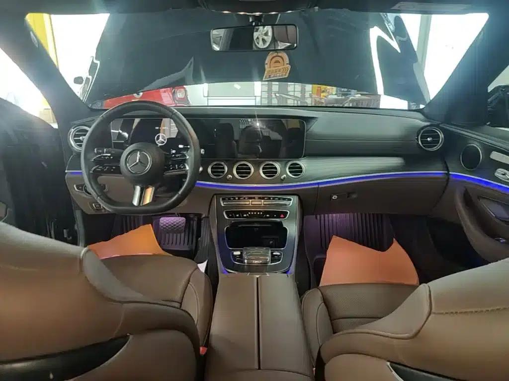 Mercedes-Benz E-Class PHEV 2023 E 350 e L Plug-in Hybrid Sports Sedan — миниатюра 10