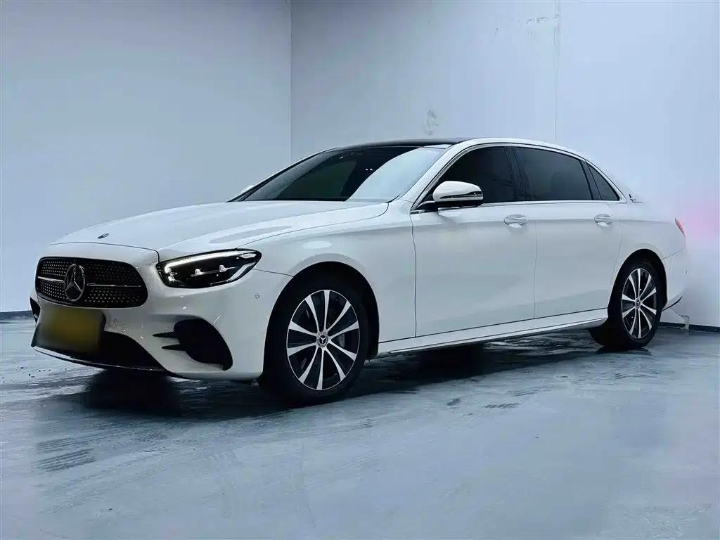 Mercedes-Benz E-Class PHEV 2023 E 350 e L Plug-in Hybrid Sports Sedan — миниатюра 1