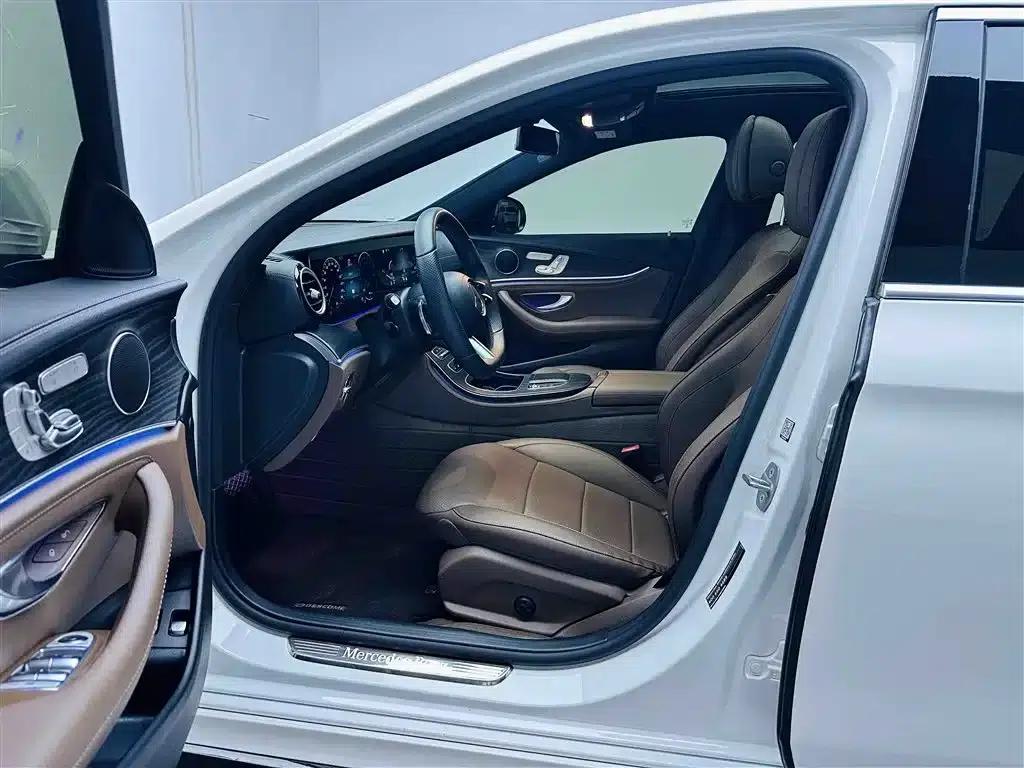 Mercedes-Benz E-Class PHEV 2023 E 350 e L Plug-in Hybrid Sports Sedan — миниатюра 15