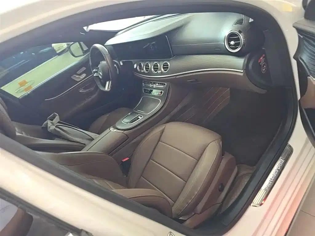 Mercedes-Benz E-Class PHEV 2023 E 350 e L Plug-in Hybrid Sports Sedan — миниатюра 25