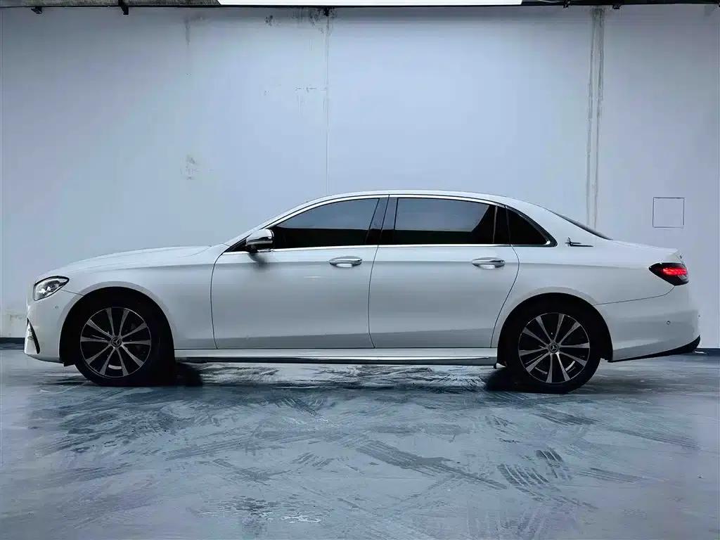 Mercedes-Benz E-Class PHEV 2023 E 350 e L Plug-in Hybrid Sports Sedan — миниатюра 5