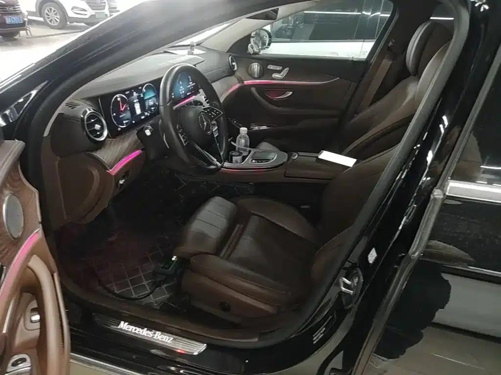 Mercedes-Benz E-Class PHEV 2022 Facelift E 350 e L Plug-in Hybrid Sedan — миниатюра 15