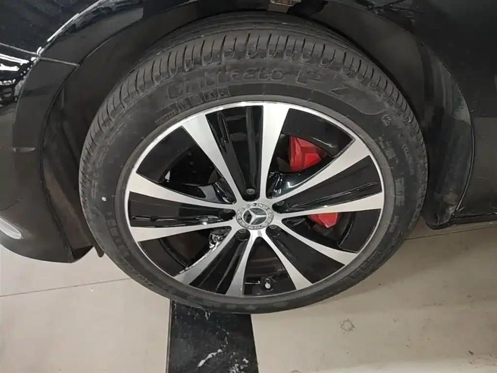 Mercedes-Benz E-Class PHEV 2022 Facelift E 350 e L Plug-in Hybrid Sedan — миниатюра 23