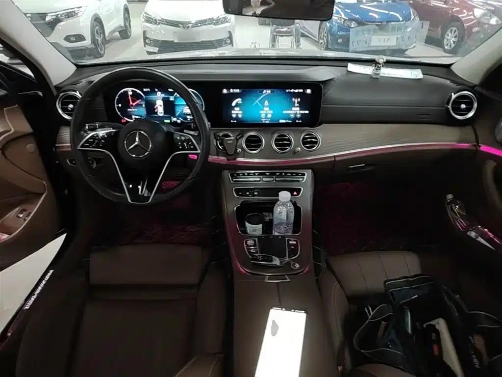 Mercedes-Benz E-Class PHEV 2022 Facelift E 350 e L Plug-in Hybrid Sedan — миниатюра 10