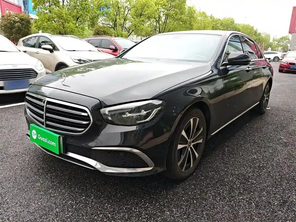 Mercedes-Benz E-Class PHEV 2022 Facelift E 350 e L Plug-in Hybrid Sedan — миниатюра 2