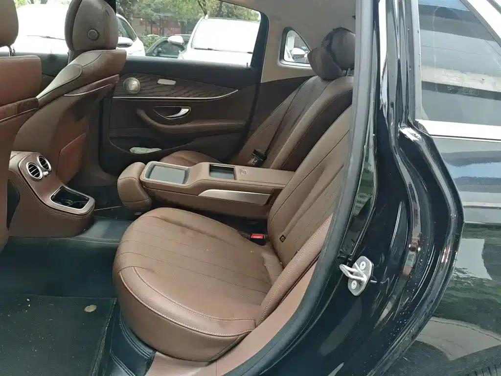 Mercedes-Benz E-Class PHEV 2022 Facelift E 350 e L Plug-in Hybrid Sedan — миниатюра 10