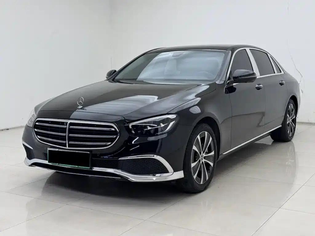 Mercedes-Benz E-Class PHEV 2023 E 350 e L Plug-in Hybrid Sedan — миниатюра 1